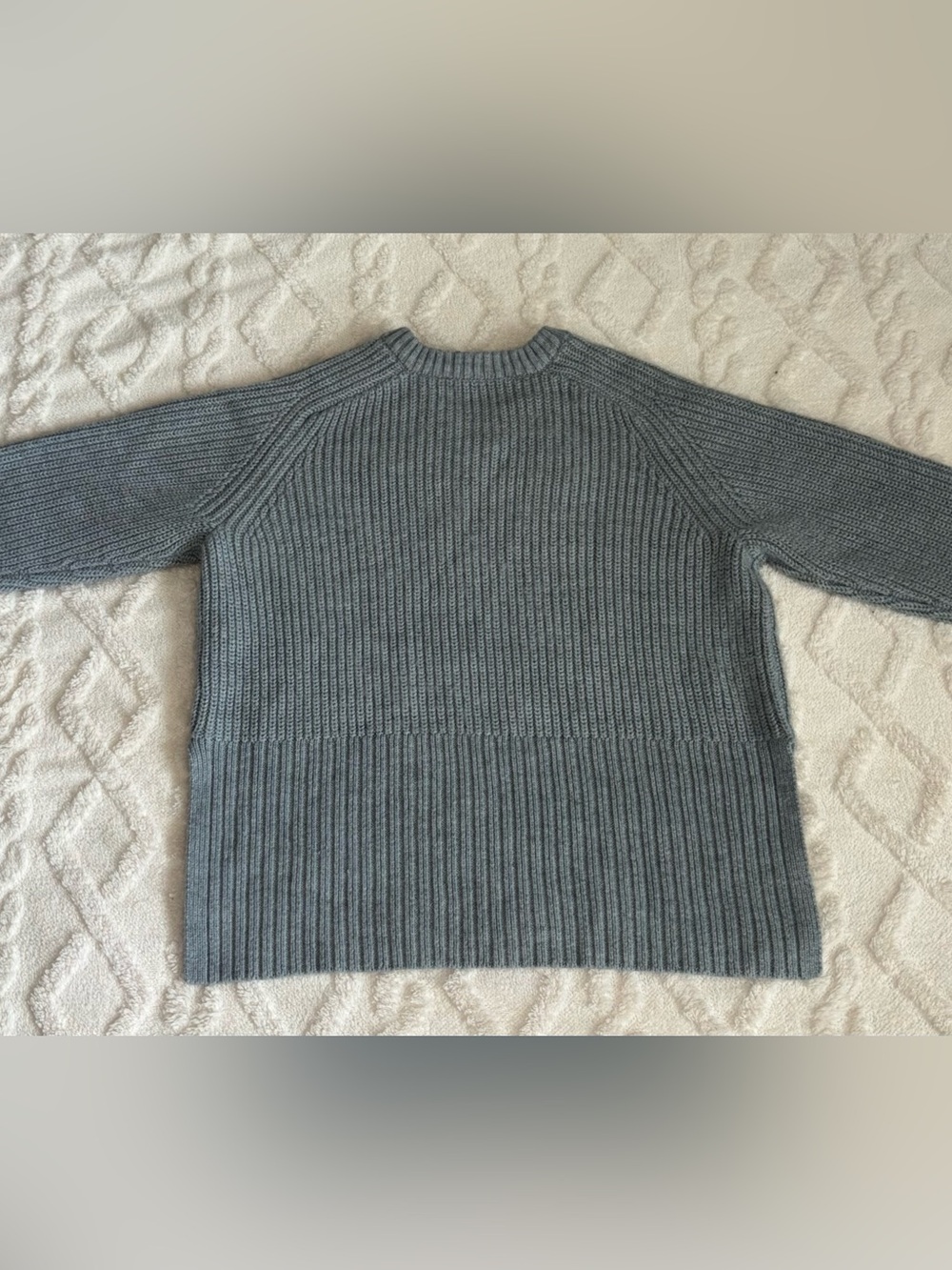 ZARA Ribbed V‑Neck Sweater - Picture 2 of 4